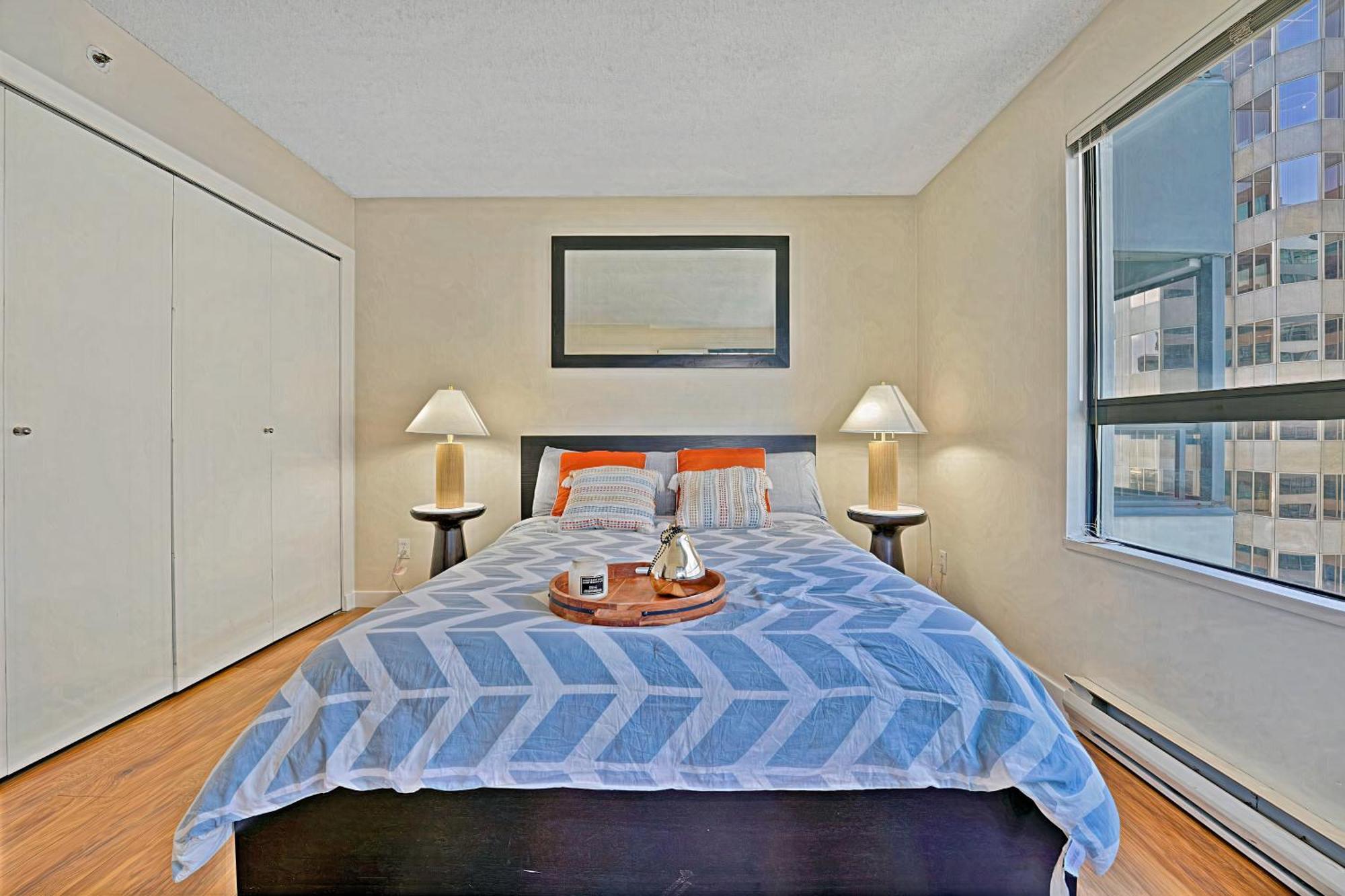Prime Location Stylish Two-Bedroom Apartment Overlooking Downtown Βανκούβερ Εξωτερικό φωτογραφία