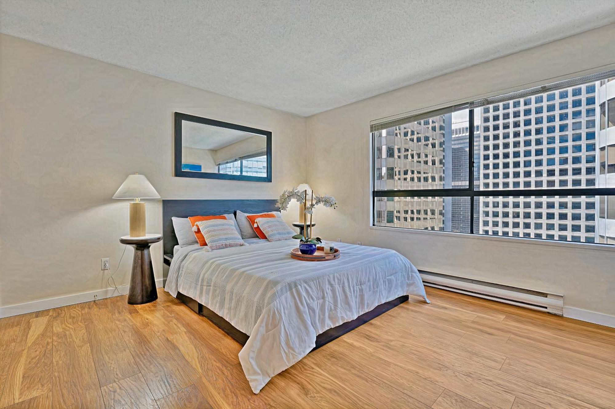 Prime Location Stylish Two-Bedroom Apartment Overlooking Downtown Βανκούβερ Εξωτερικό φωτογραφία
